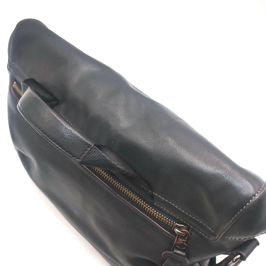 【美品】コーチ　リビングトン　バイク　バッグ　ショルダーバッグ　黒