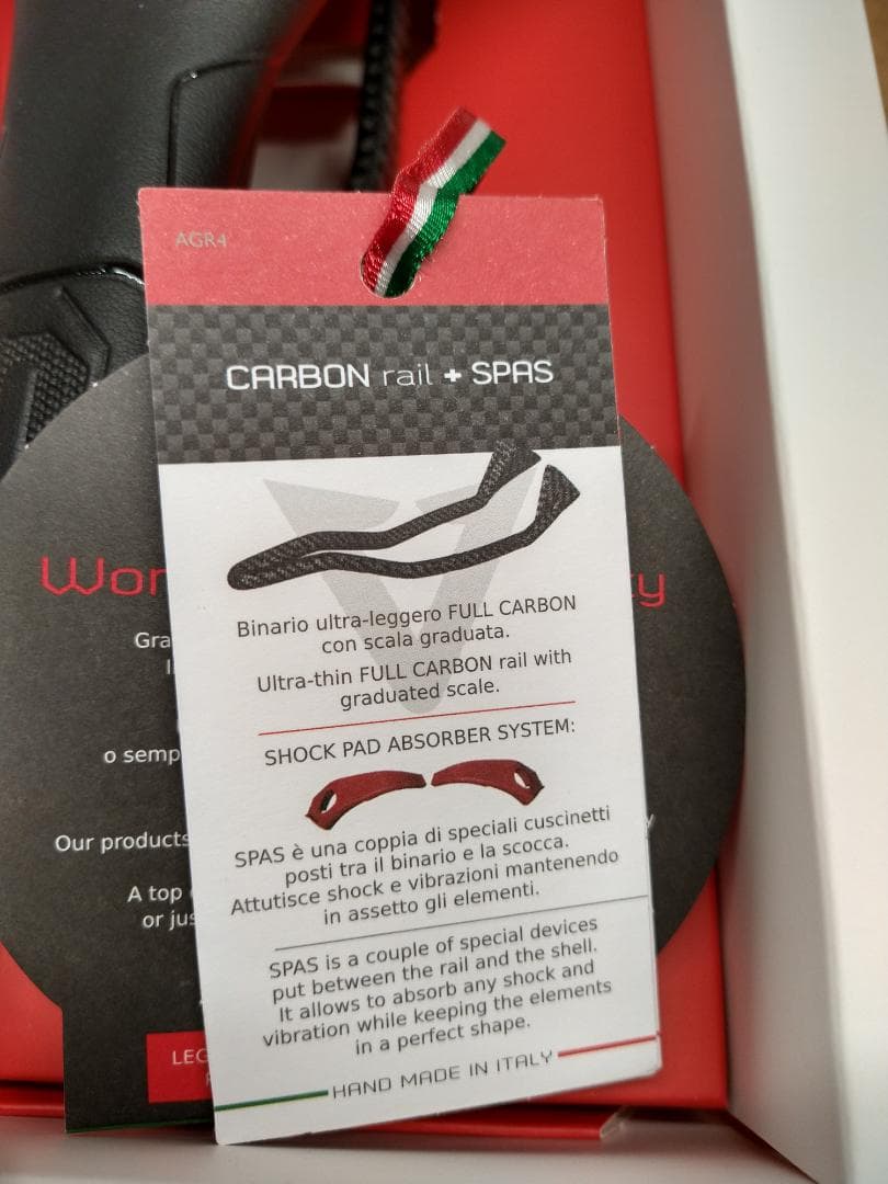 アスチュート ASTUTE SKYLITE SR カーボンレール サドル