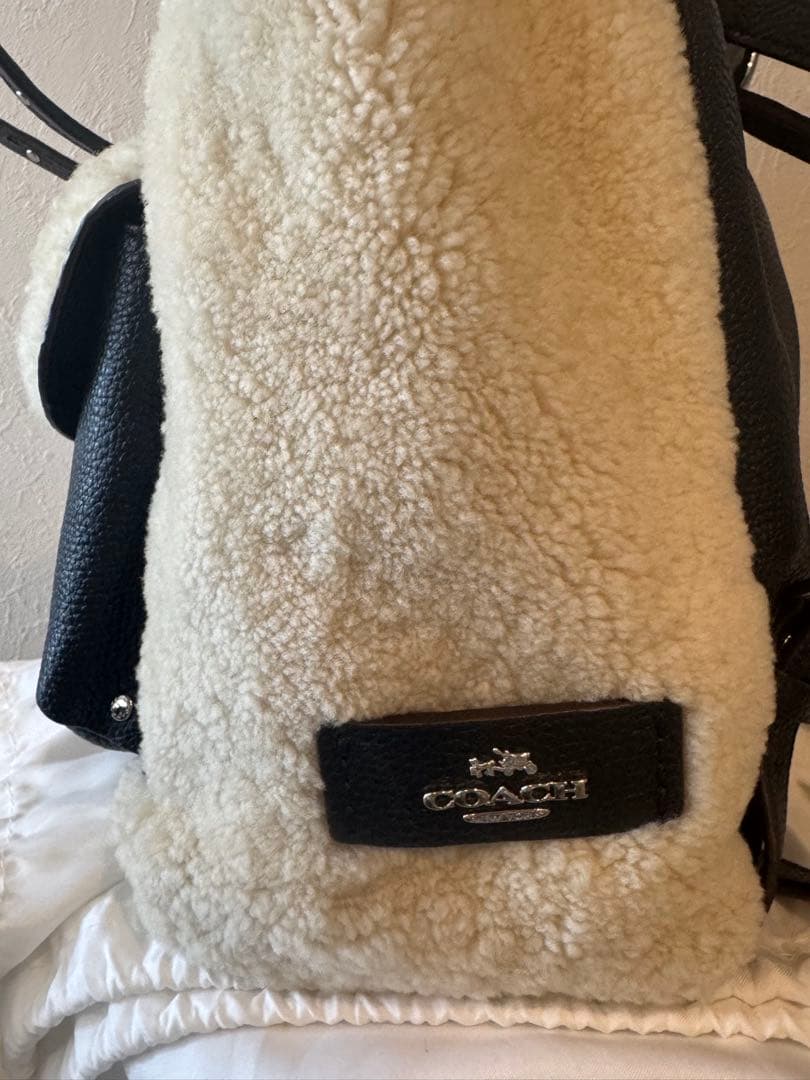コーチ　リアルファー　ムートン　リュック　レザー