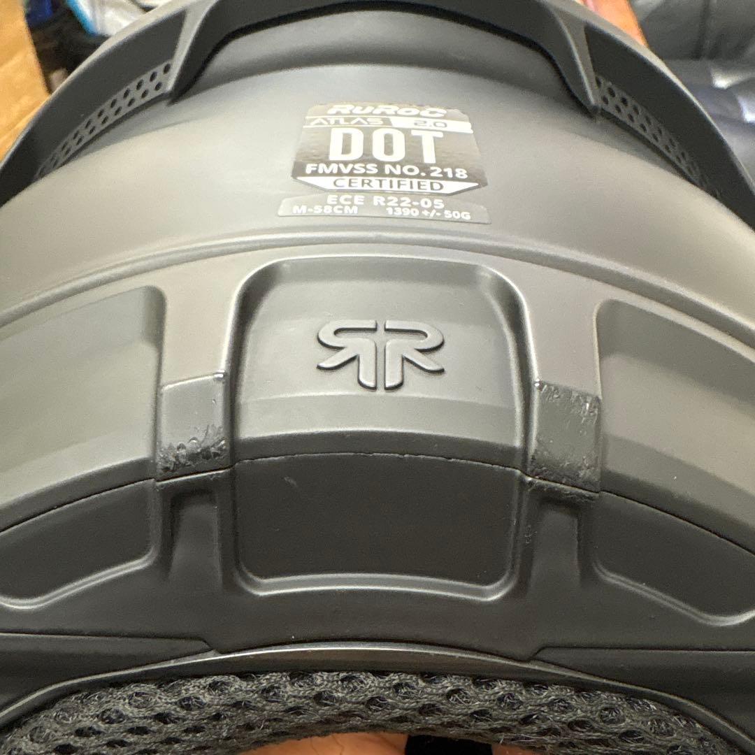 n*k様 ルーロック RUROC ヘルメット Mサイズ 中古