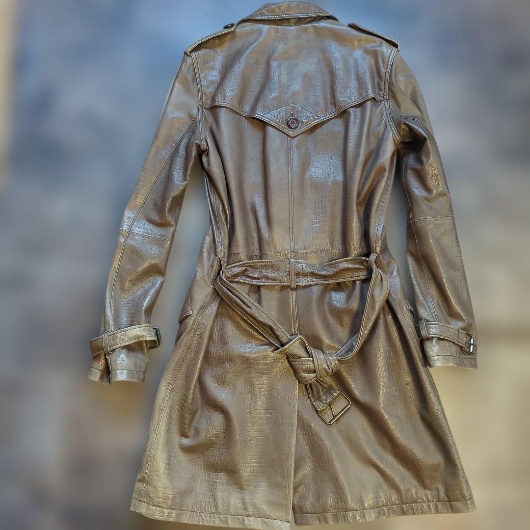 美品ラムレザー 　シングルトレンチコートSLIMFIT　灰色っぽい淡茶　型押　M