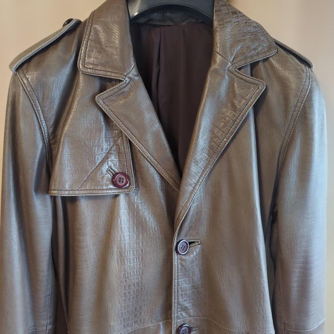 美品ラムレザー 　シングルトレンチコートSLIMFIT　灰色っぽい淡茶　型押　M