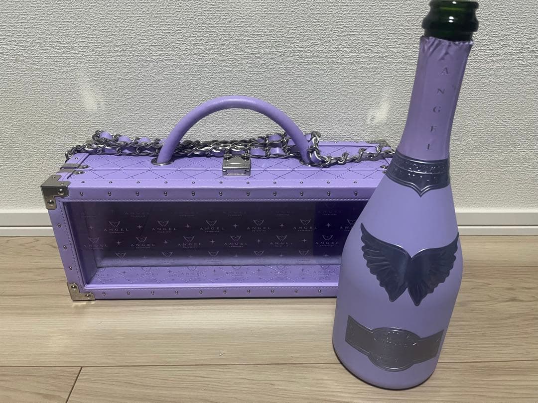 エンジェルシャンパンハロウィンパープル　空瓶＋ケース