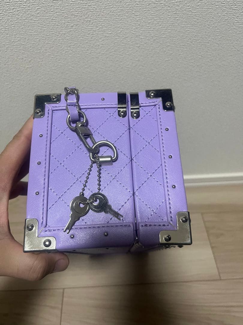 エンジェルシャンパンハロウィンパープル　空瓶＋ケース