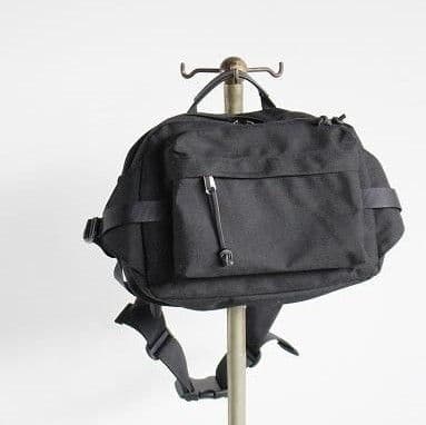 【美品】Aeta WAIST BAG M (NY12) アエタ ウエストバッグ