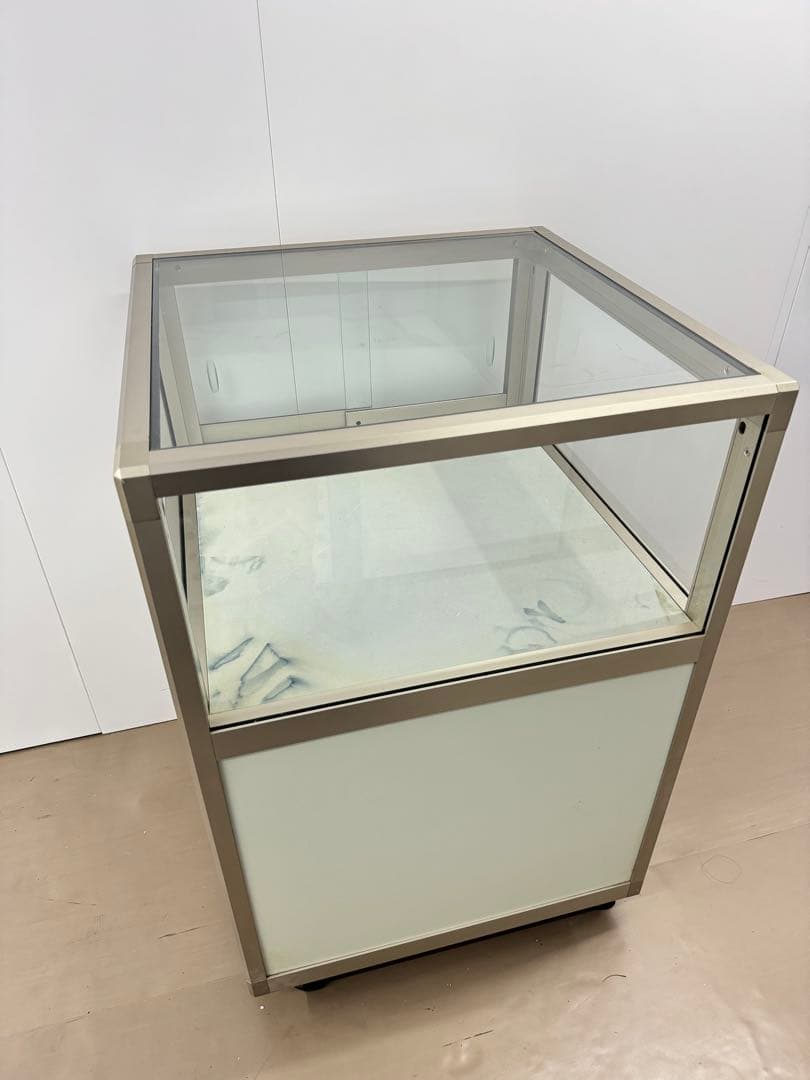 【m】店舗用ショーケース