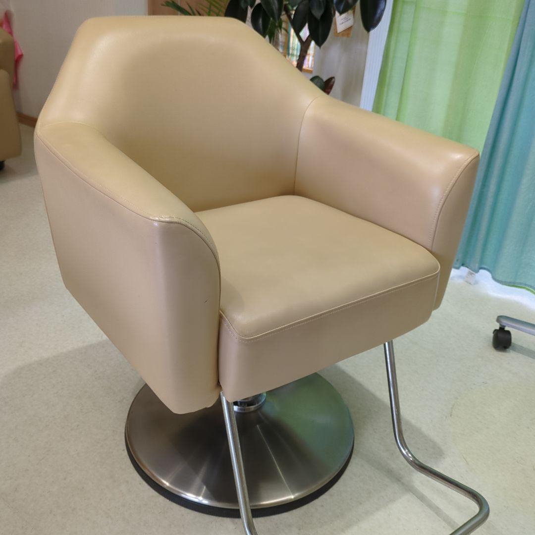 【中古美品】タカラベルモントスタイリングソファ セットイス モーブ ベージュ