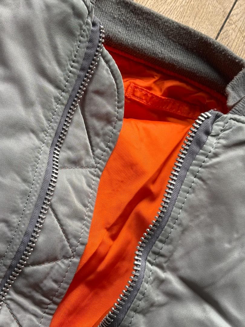 ♪ Alpha 80s MA-1 シルバーグレー 三本タグ Mサイズ