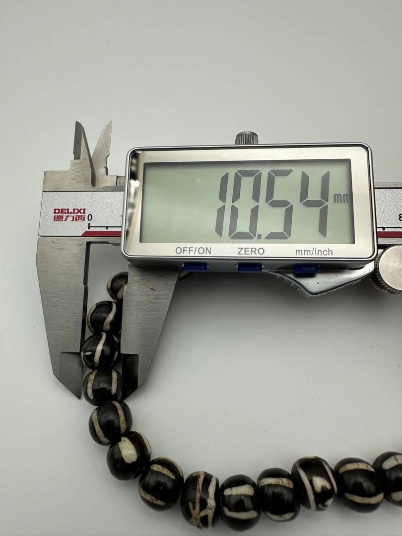 ☆天然石☆ 蔵伝 チベット 收藏品 稀少品（風化西アジア天珠）西アジアスタイル