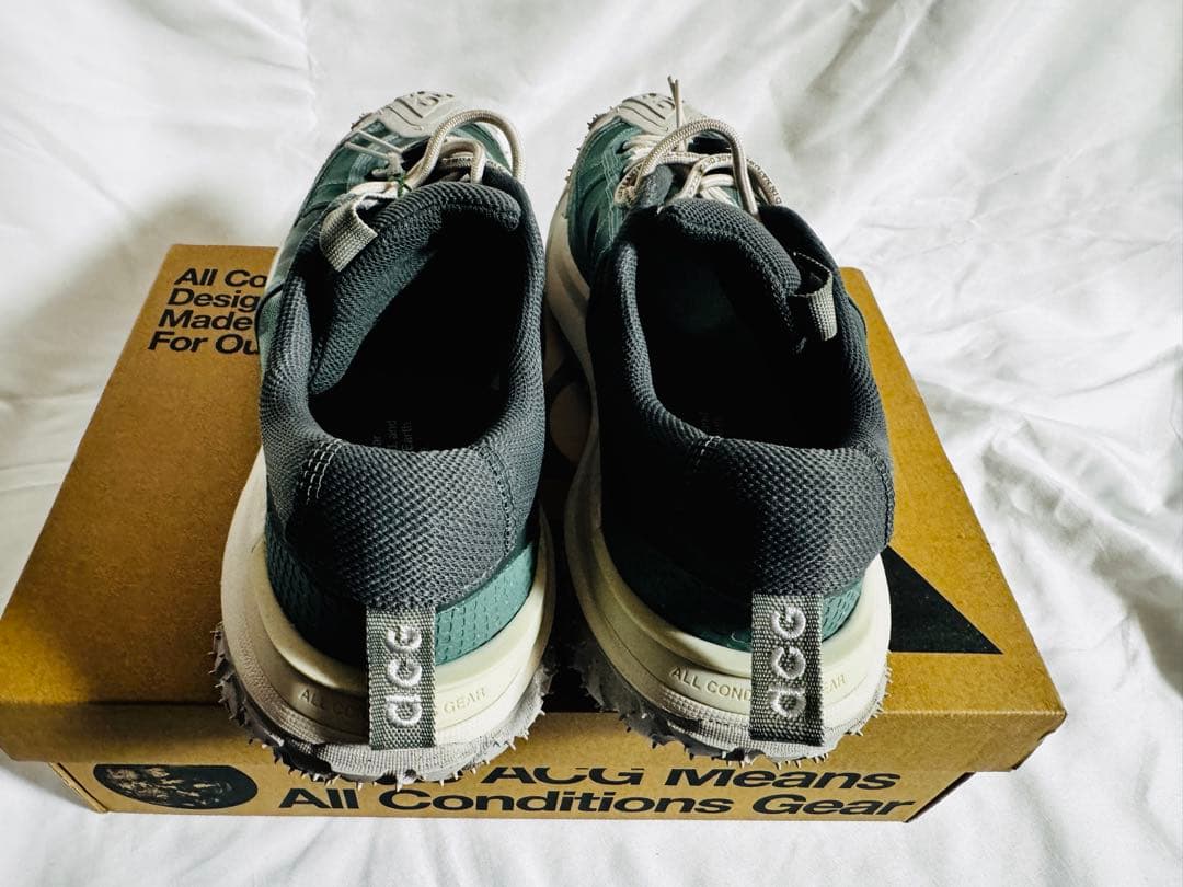 【新品未使用】NIKE ACG MOUNTAIN FLY 2 LOW 28.5