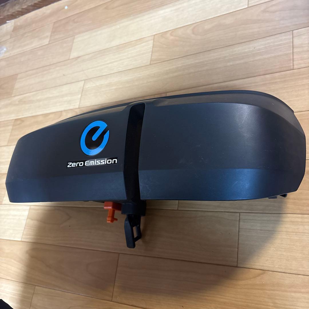 日産リーフZero Emission 充電ポートカバー　取扱説明書・収納袋付き