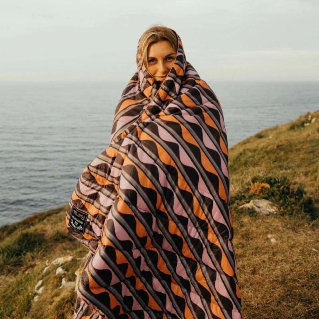 Rumpl（ランプル）とBILLABONG（ビラボン）のコラボ　ブランケット