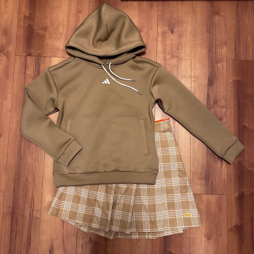 長袖パーカー　プリーツスカート　ダンボールニット　セットアップ　春秋冬　ベージュ