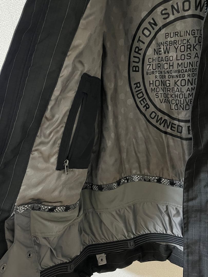 Burton スノーボードウェア ブラック Mサイズ