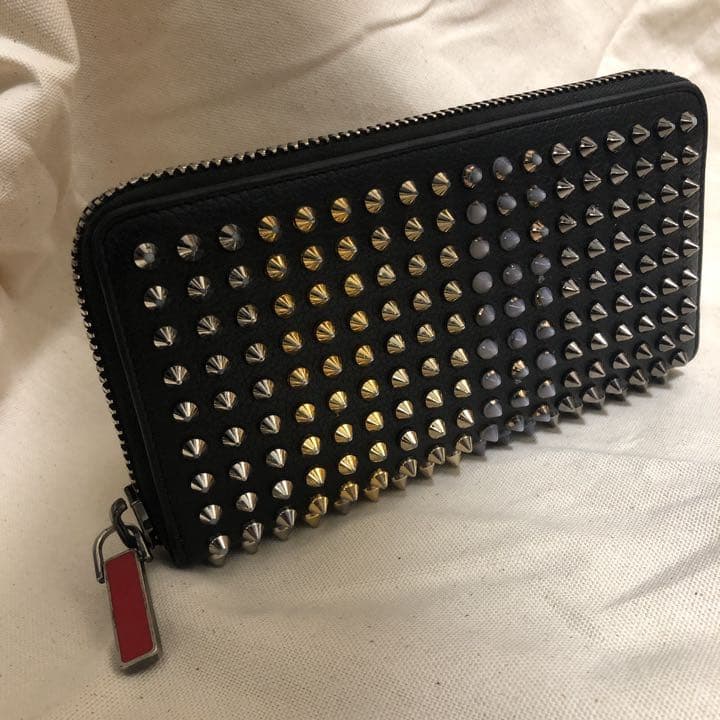 クリスチャンルブタン 長財布