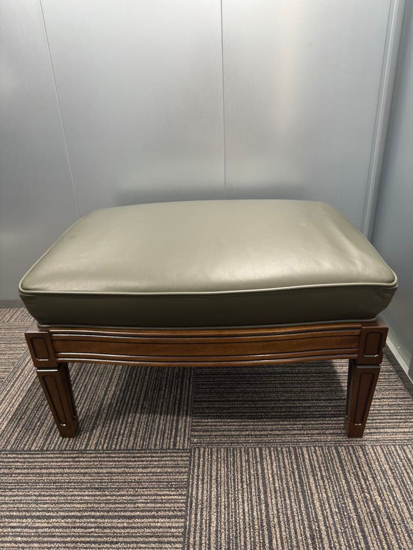 マルニ木工　オットマン　シャルル　地中海ロイヤル