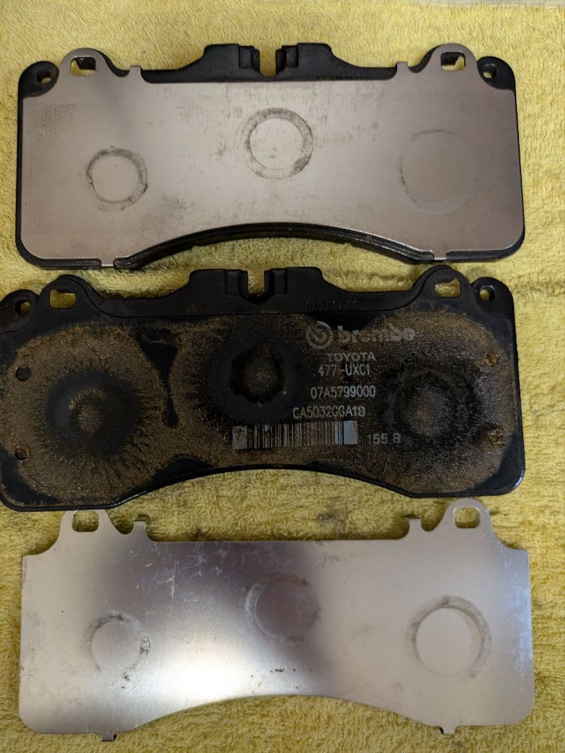 n*f様 【レクサス RCF/GSF】純正ブレンボブレーキパッドＦ·Rセット