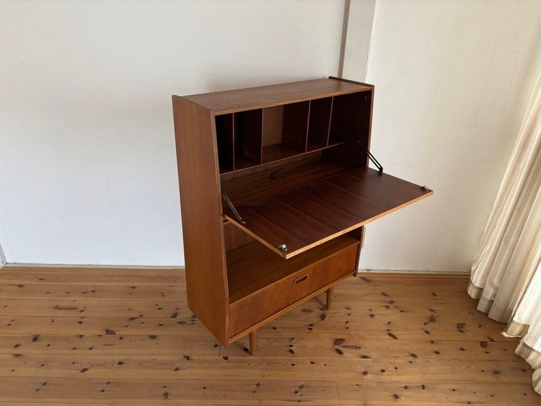 北欧ヴィンテージ　チーク　ビューローキャビネット