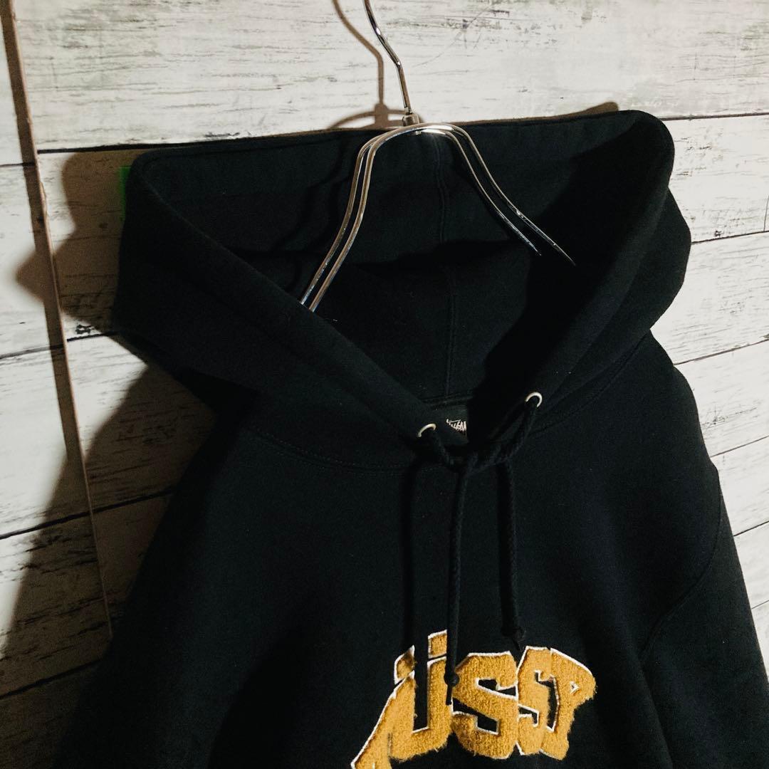 【美品】ステューシー☆センターロゴ　アーチ　パーカー　裏起毛　2XL相当　即完売