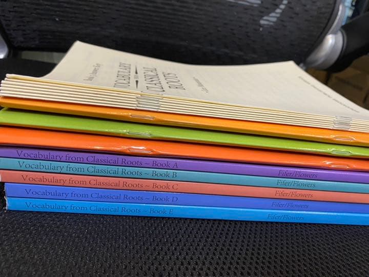 英語参考書　Vocabulary from classical roots 8冊