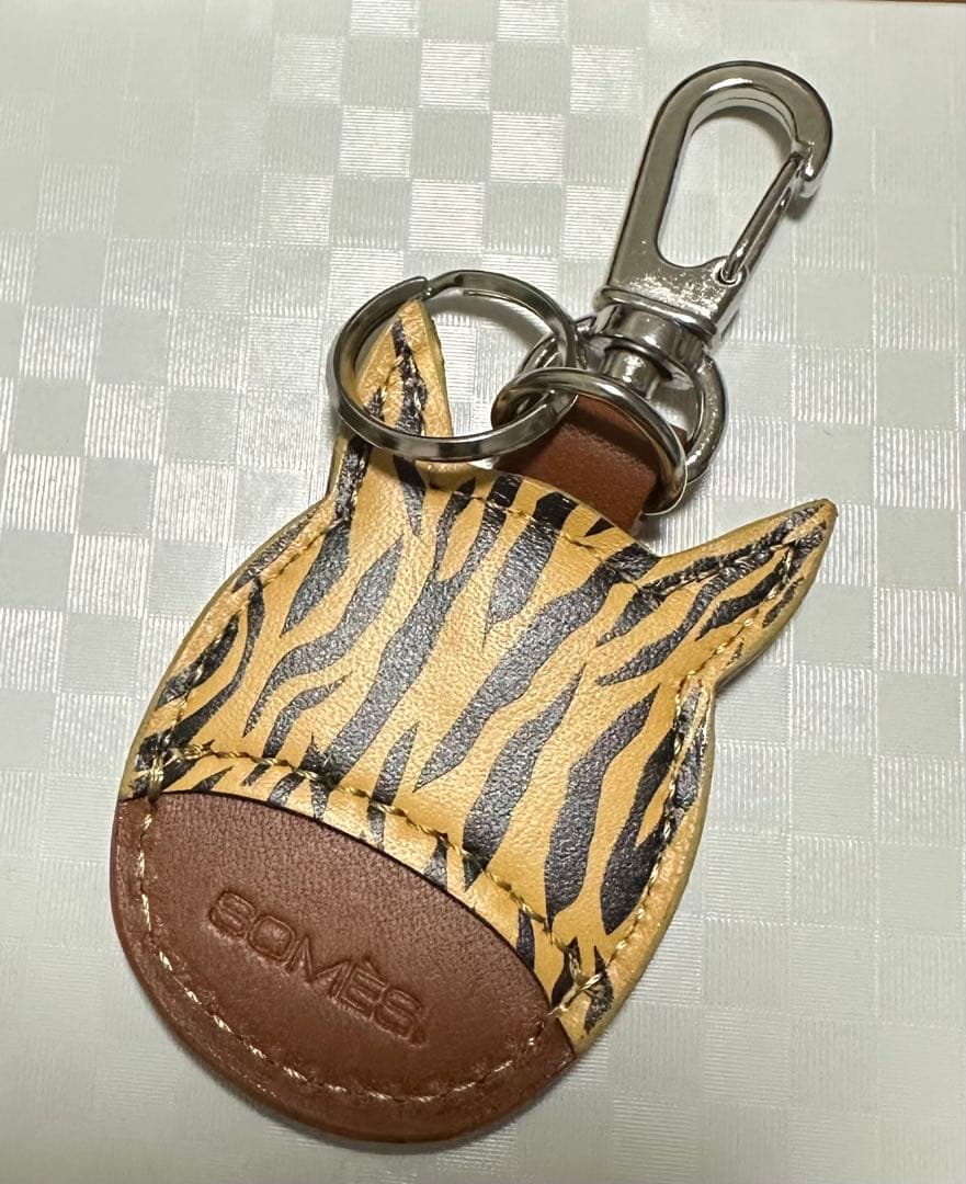 新品未使用 ソメスサドル 寅柄 馬メンコキーホルダー 限定