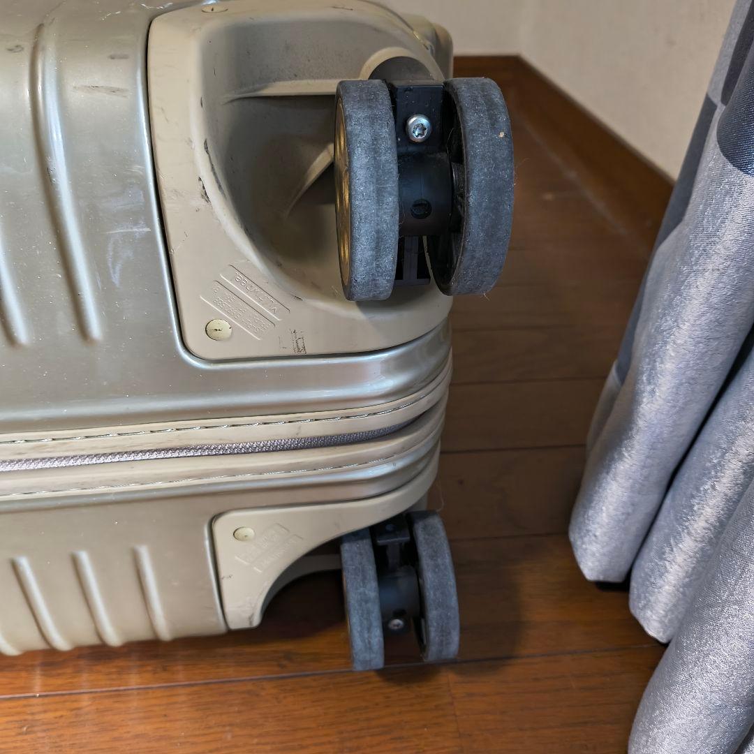 RIMOWA サルサデラックス 4輪 104L スーツケース シャンパンゴールド