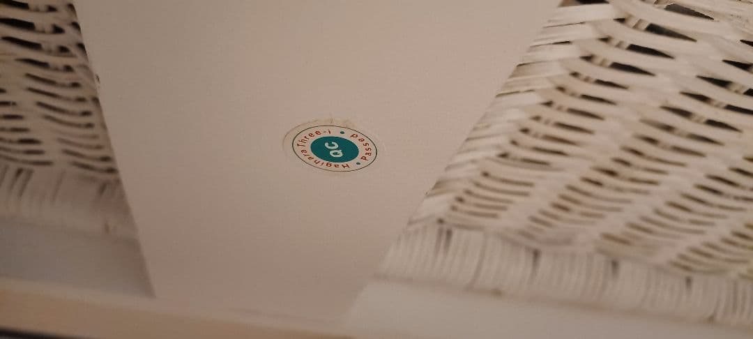 ホワイトラタン　籐　チェスト　飾り棚　天板ガラス　◆引き取り限定◆最終値下げ