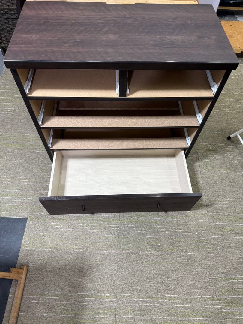 【洗浄消毒作業済】ニトリ　チェストラック　(ランダム2 80 DBR)