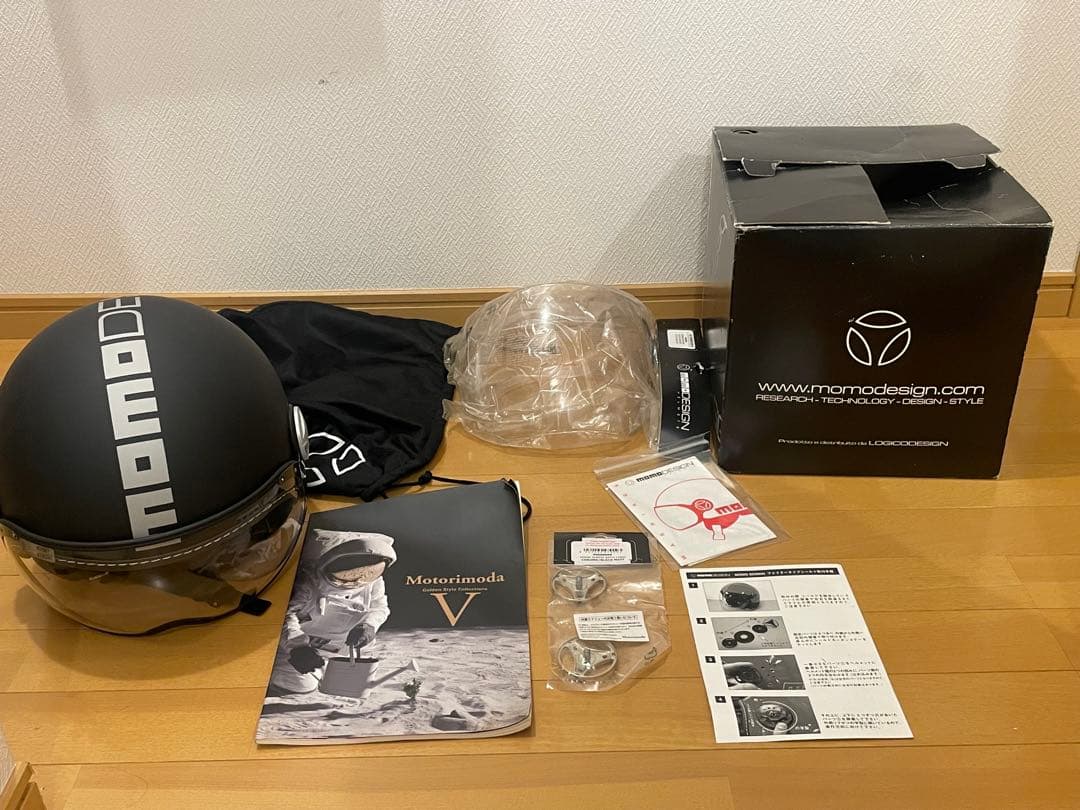 美品！MOMO DESIGN フルフェイスヘルメット マットブラック