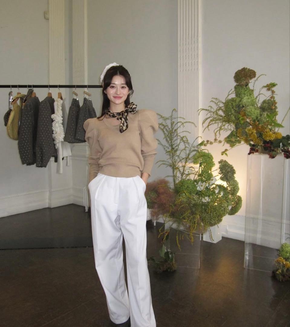 【極美品】　bibiy. EFFIE PUFF KNIT フリーサイズ　ベージュ