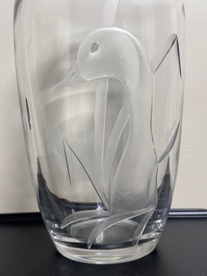 水晶，クリスタルガラス ，花瓶 ，花器，鳥の彫刻