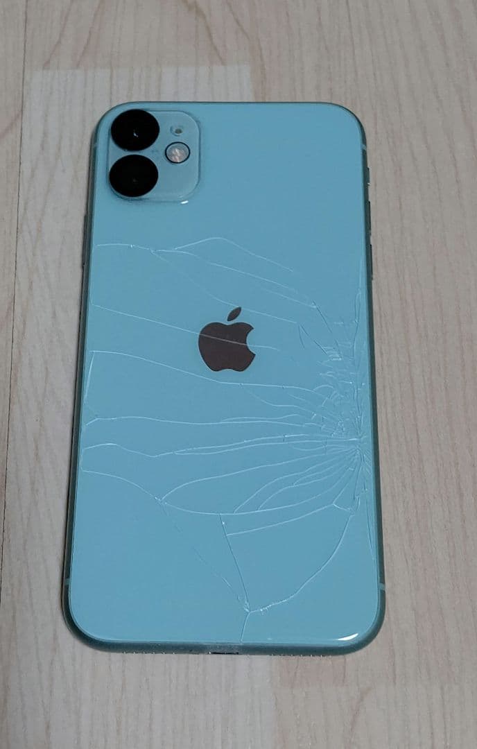 iPhone 11 グリーン