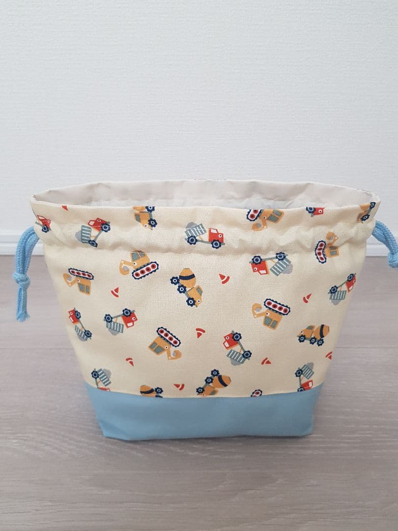 体操着袋×4お弁当袋×2 保温保冷 クリーム色 工事車 水色