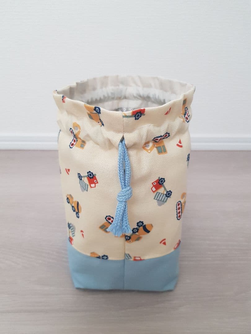 体操着袋×4お弁当袋×2 保温保冷 クリーム色 工事車 水色