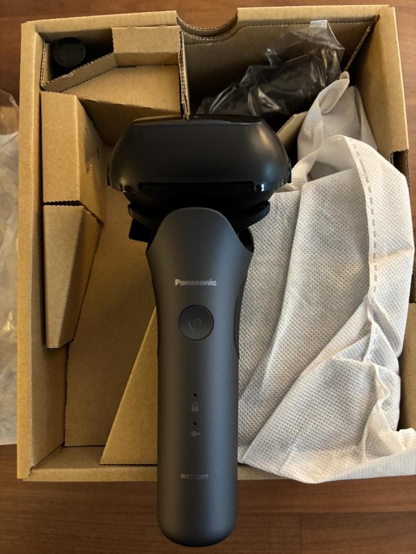 Panasonic リニアシェーバー ES-LT8B-A