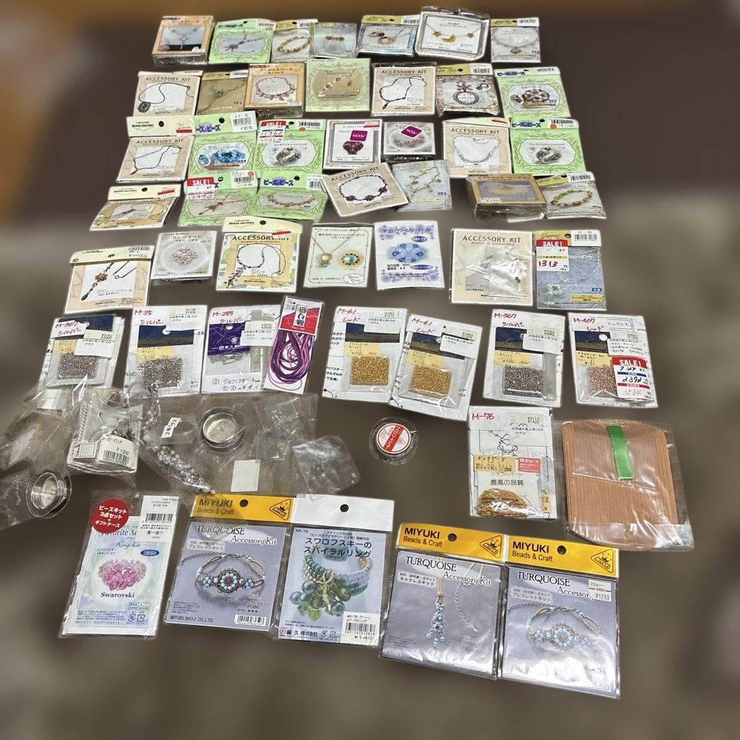 スワロフスキーのスパイラルリング　手作りネックレスブレスレットなど9万以上