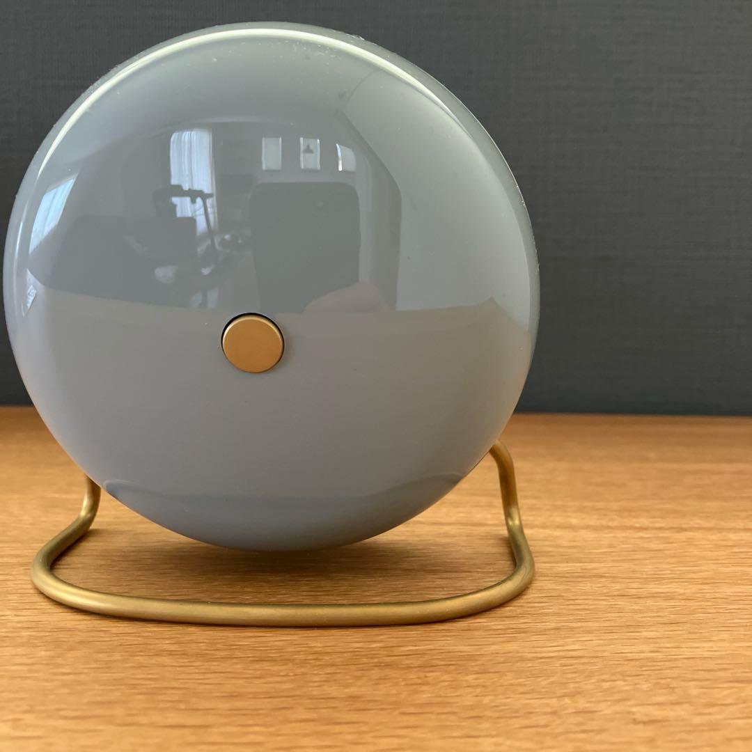 アルネヤコブセン　テーブル クロック　アラーム付き