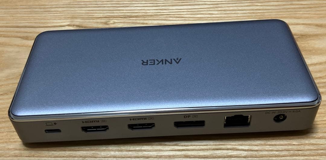 Anker 563 USB-C ドッキングステーション