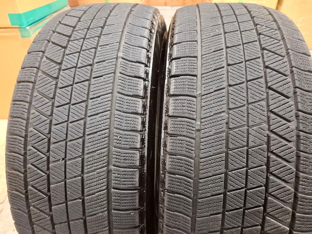 ブリヂストン ブリザック VRX3 235/45R18 タイヤ 4本　送料込み