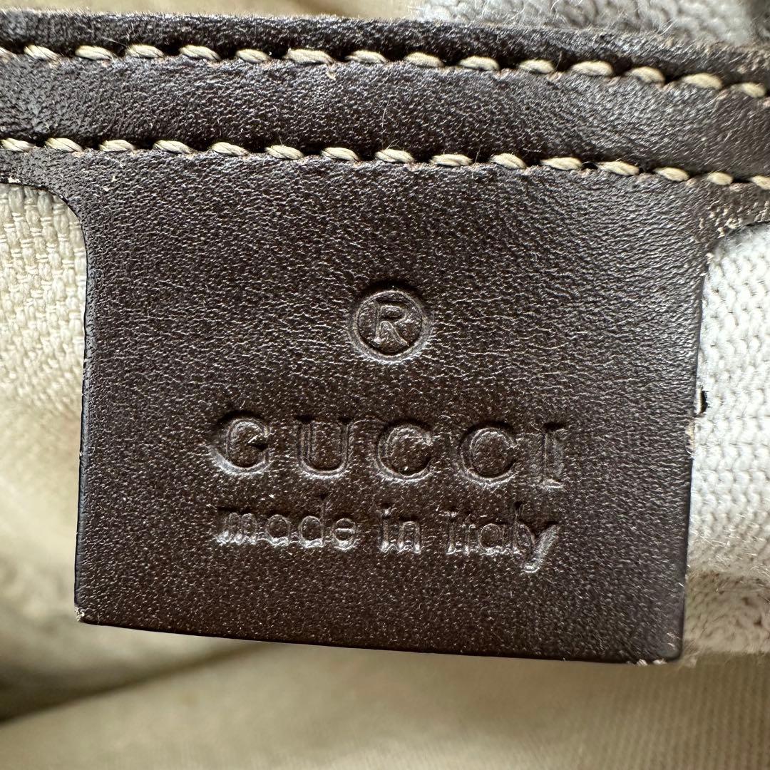 【美品】GUCCI ショルダーバッグ メッセンジャーバッグ GG スプリーム
