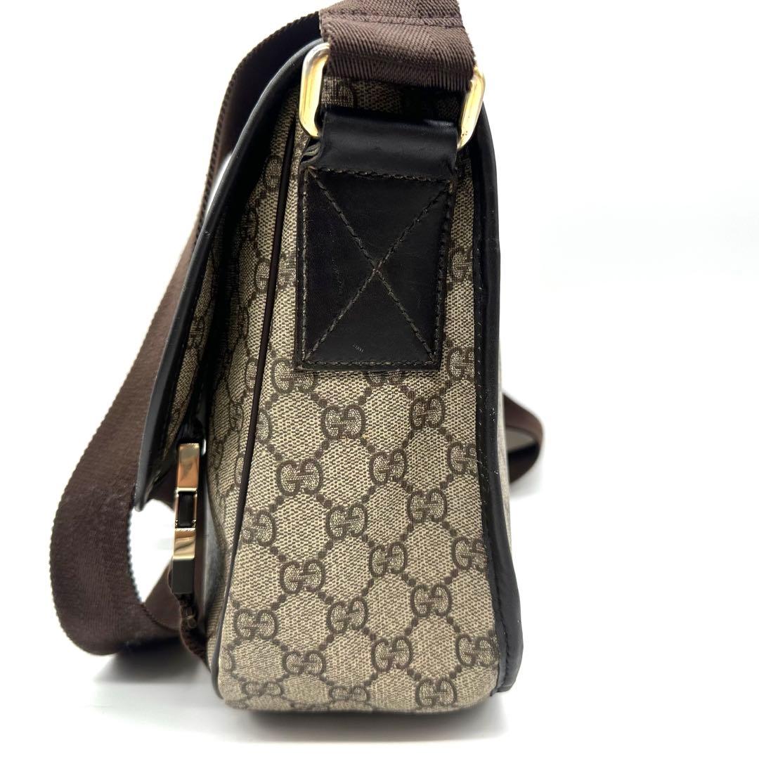 【美品】GUCCI ショルダーバッグ メッセンジャーバッグ GG スプリーム