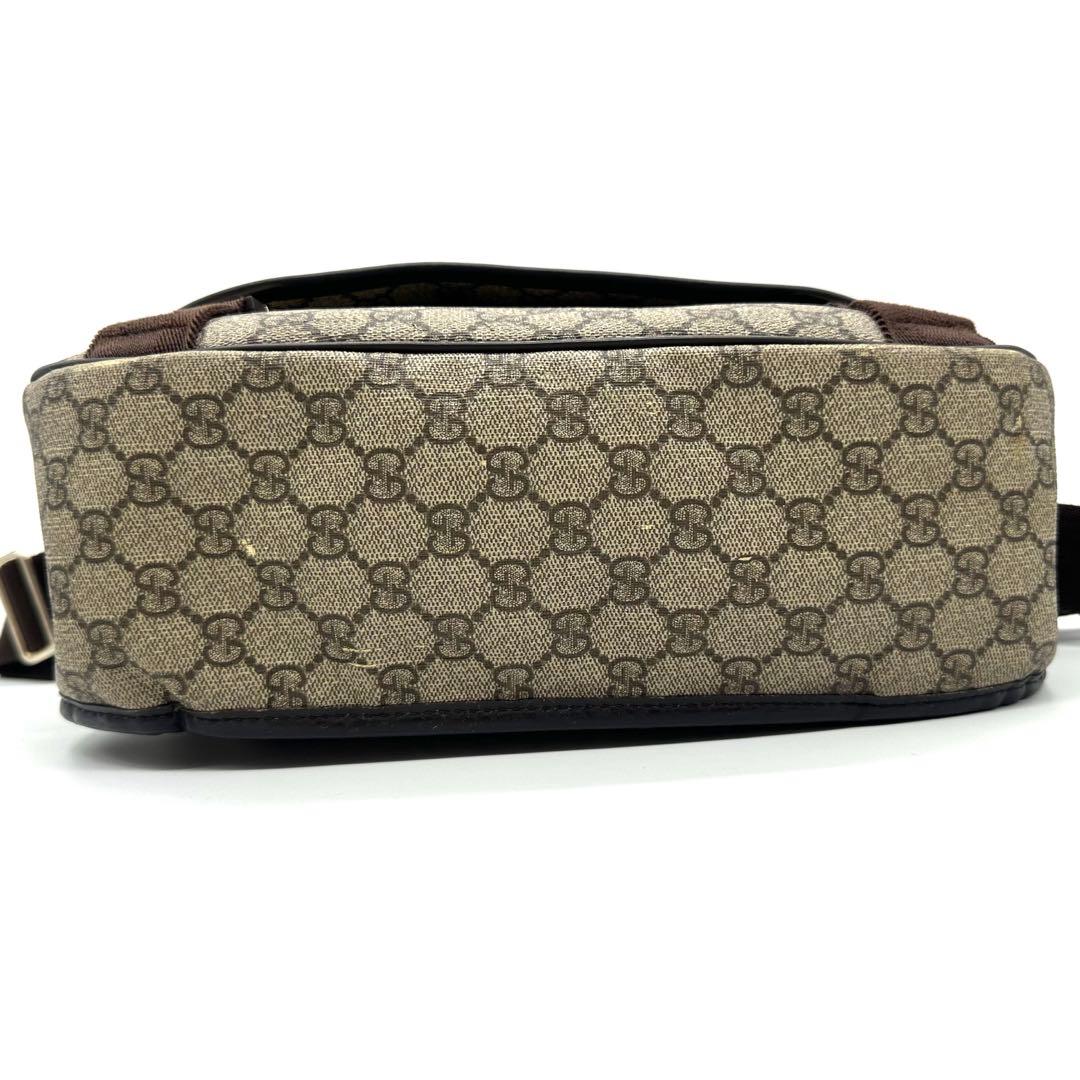 【美品】GUCCI ショルダーバッグ メッセンジャーバッグ GG スプリーム