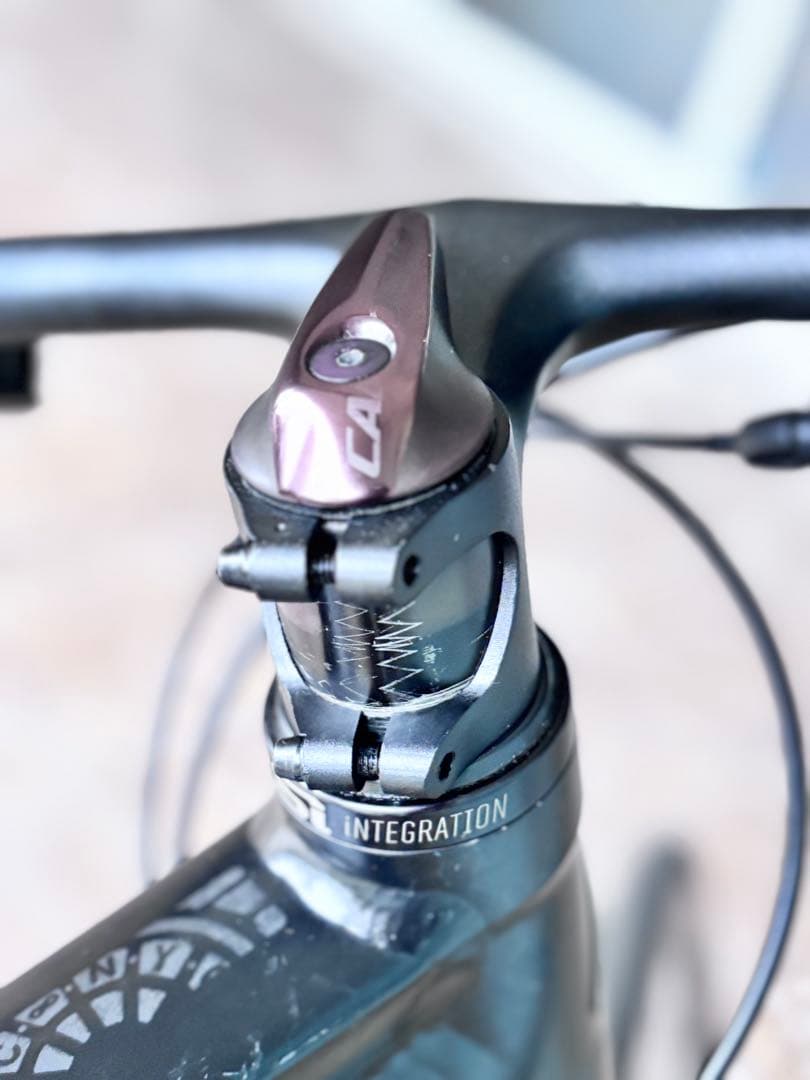 デ*子様 ★ 手渡し キャノンデール バッドボーイ ソロ ヘッドショック 中古品