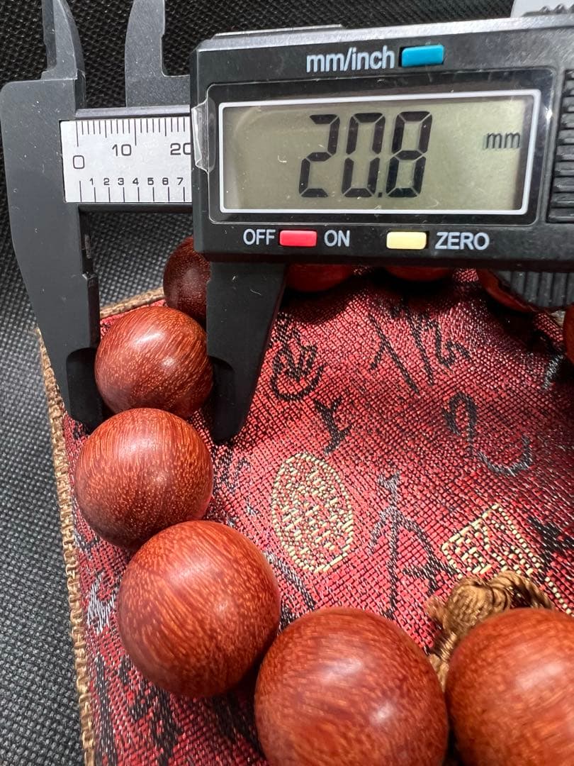 天然 高級品 紫檀(シタン)の木男性向けブレスレット★AB1065