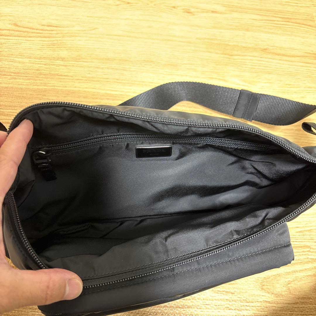 【美品】PRADA ボディバッグ 2VL005 RFID認識済み　三角ロゴ