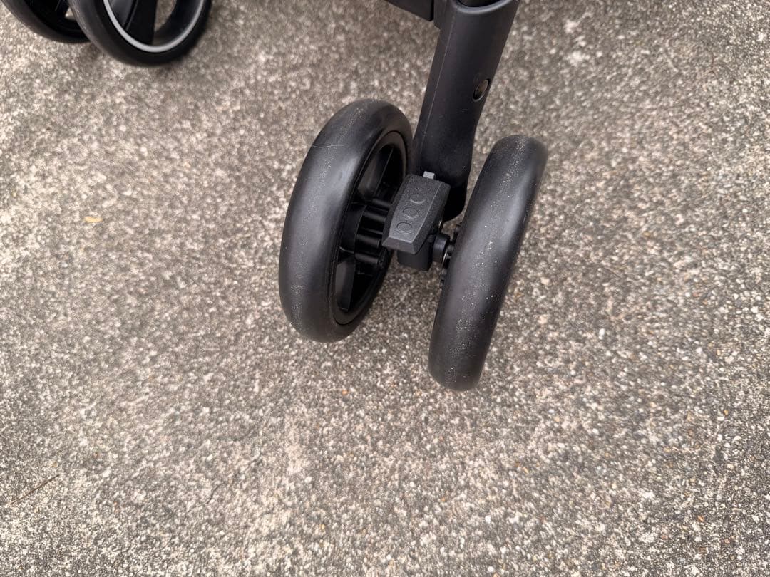 値下中カトージ 2-Seater nextベビーカー グレー