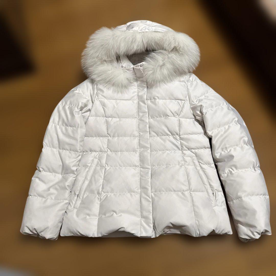 INDIVI ショート丈ダウンジャケット　サイズ38