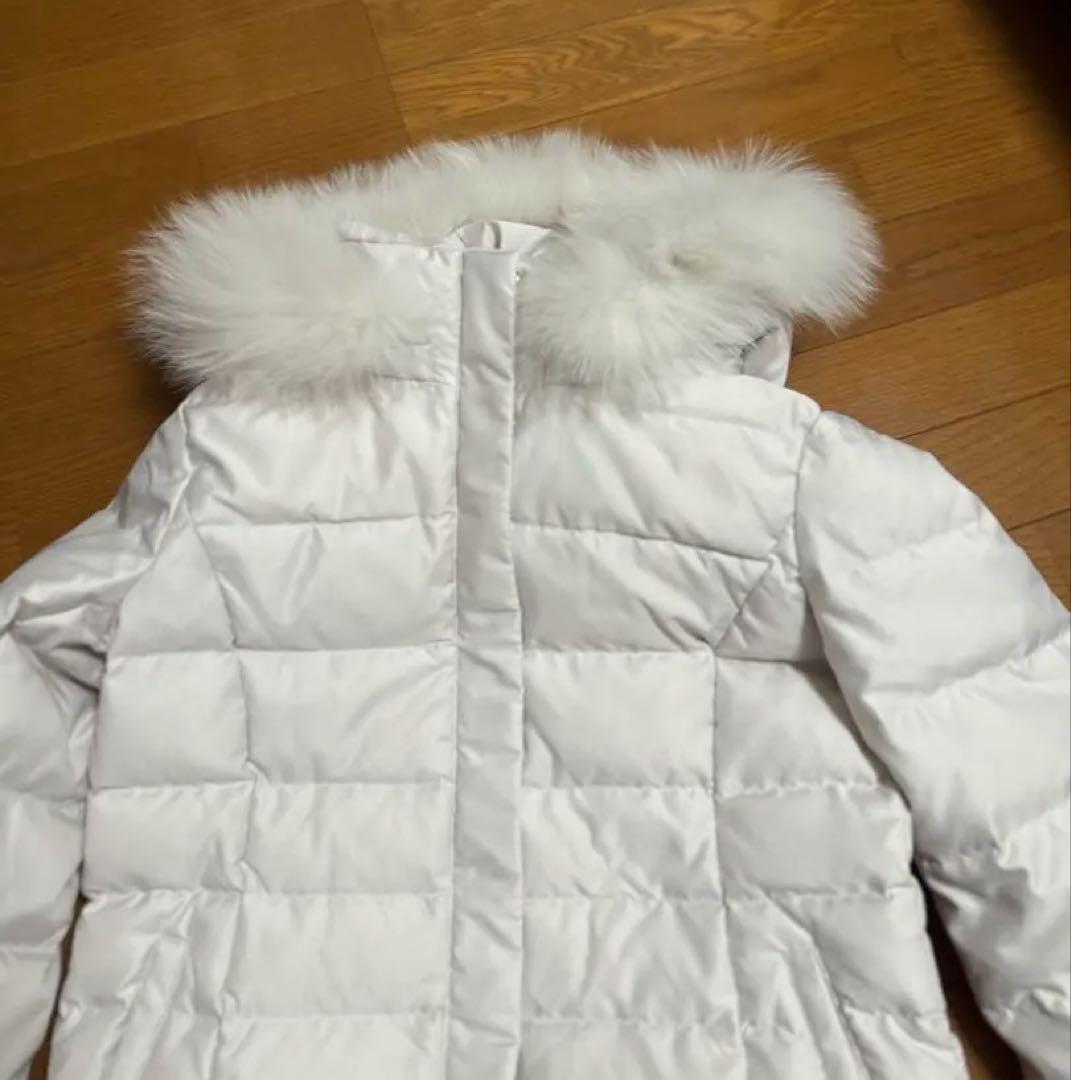 INDIVI ショート丈ダウンジャケット　サイズ38