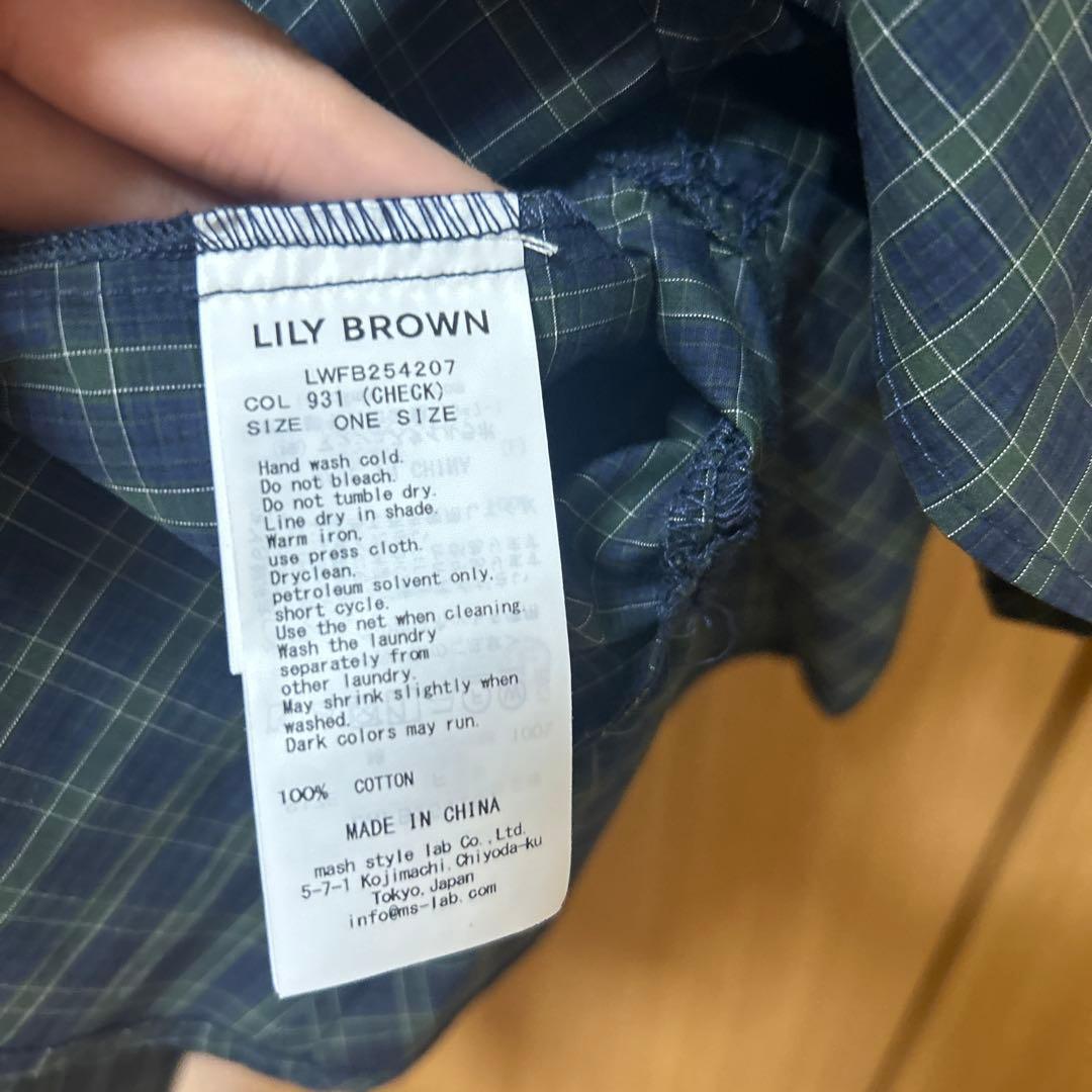 Lilybrown リリーブラウン フリルレースアップブラウス