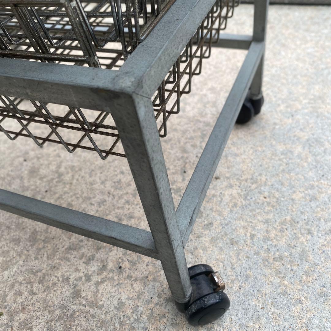 キャスター付き　スチールラック　おしゃれ　レトロ